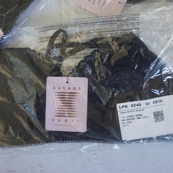 🔥MUST-HAVE!🔥 3 Savage X Fenty Bralettes (M) + 🆓 Bonus Cheeky Panty (M) | NWT - Picture 9 of 11